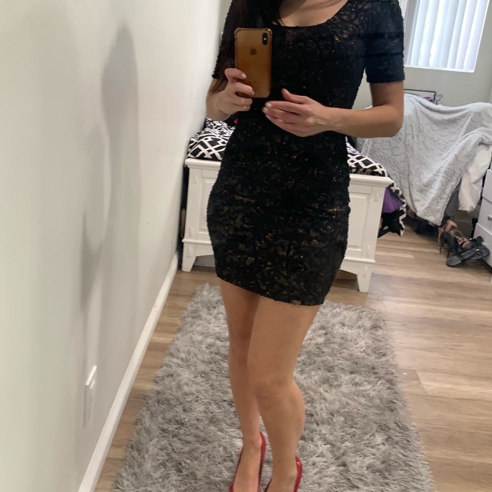 Black and gold dress - Picture 2 of 5